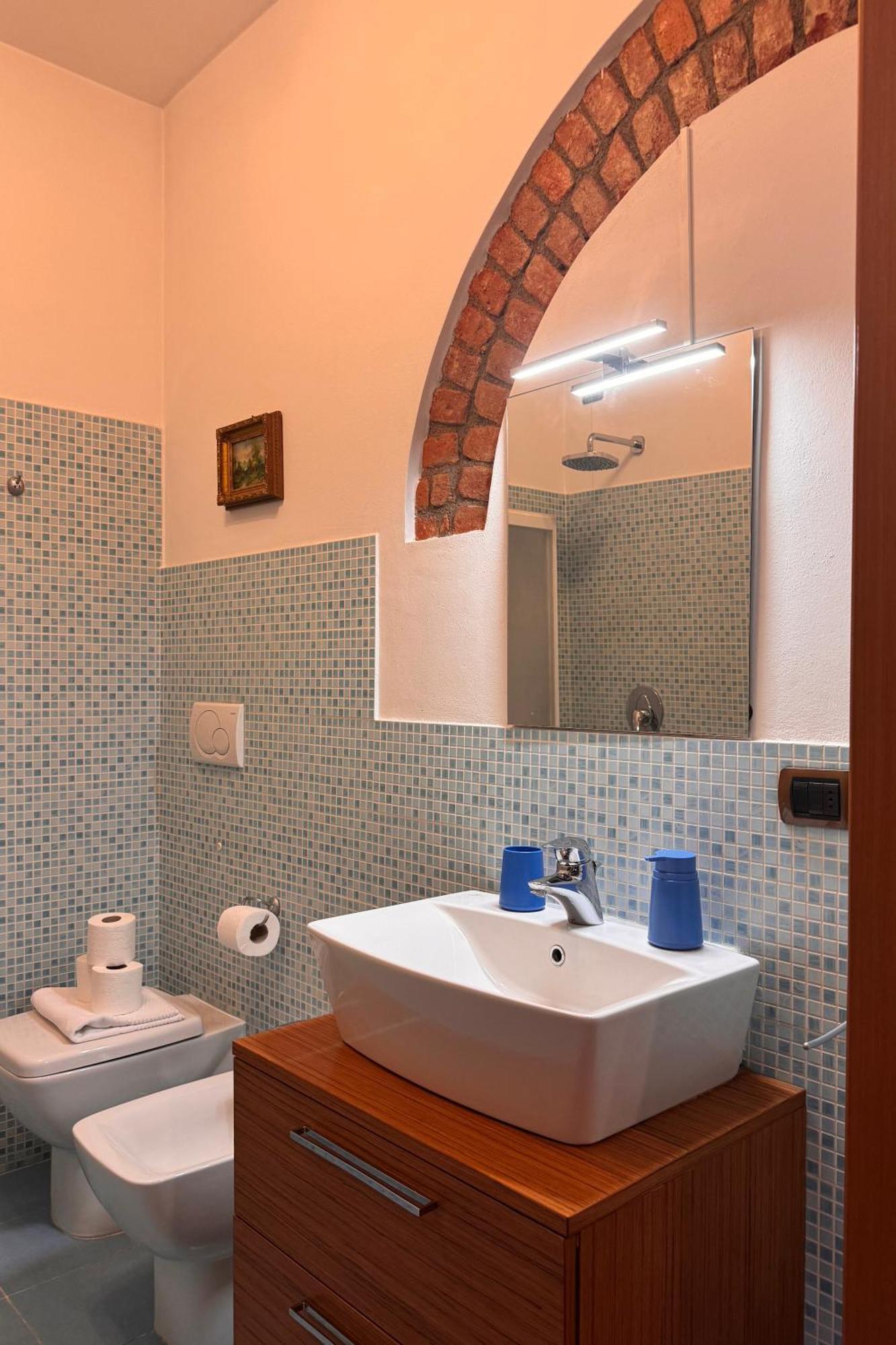 Bwr - Su Naviglio Martesana, Via Meli Appartement